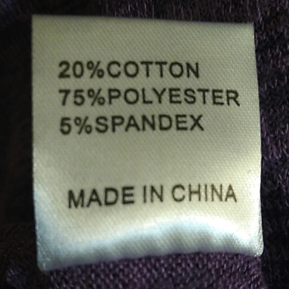 Lady's Top - Picture 6 of 6